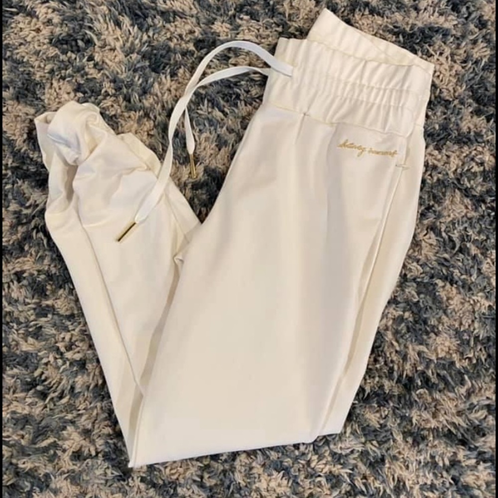 Whitney Gymshark Joggers in Unbleached